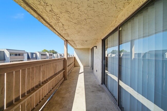 Building Photo - 8523 Hearth Dr