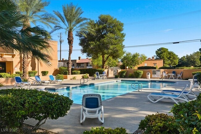 Building Photo - 5114 S Jones Blvd