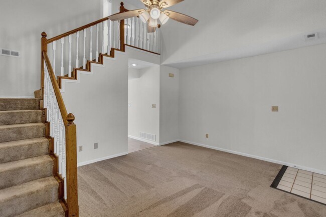 Building Photo - 4302-4304-4304 Cheryl Ct