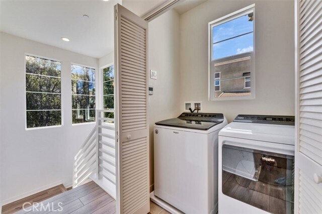 Building Photo - 11061 Renewal Dr