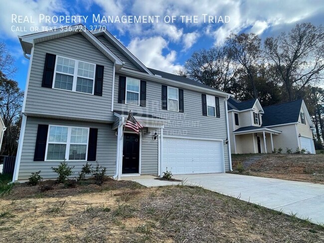 Building Photo - *Move In Special* Brand New 4bd/2.5ba Two ...