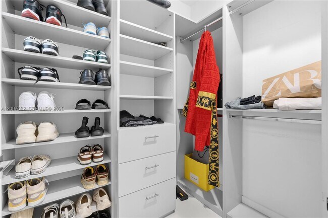 Building Photo - 17900 SW 149th Ave