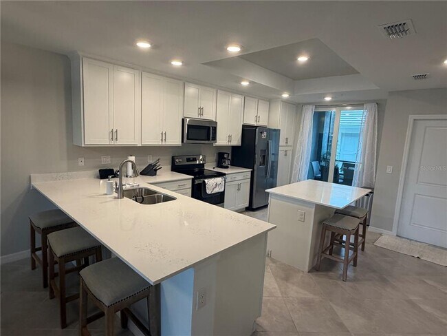 Building Photo - 12440 Wellen Golf St