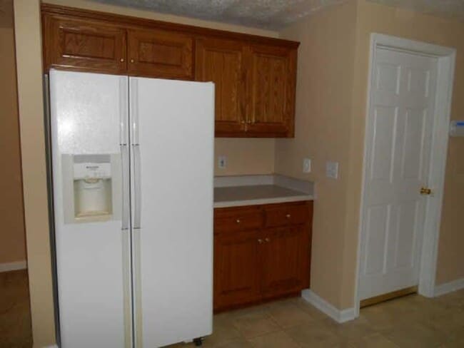 Building Photo - FOR LEASE- SINGLE FAMILY HOME IN MJ!