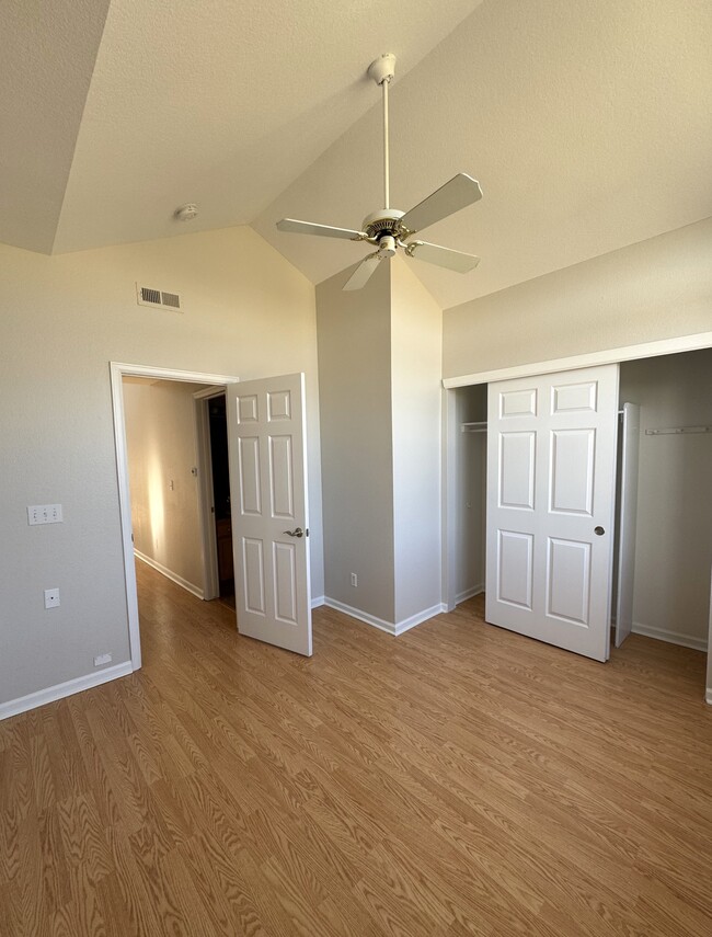 Building Photo - 2848 W Centennial Dr