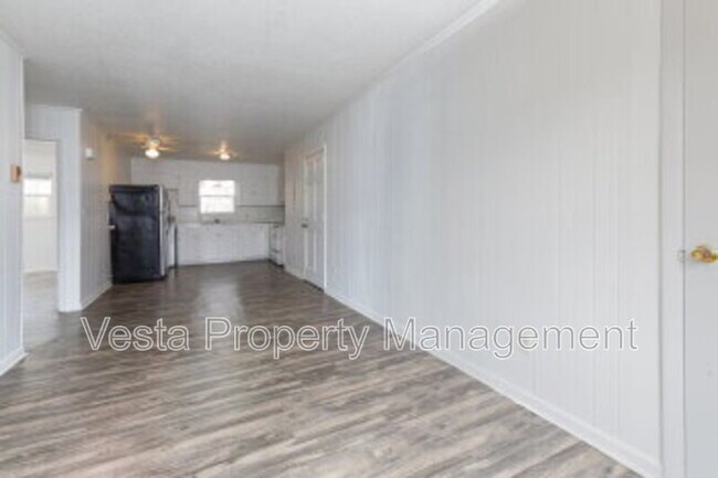Building Photo - 130 Reems Creek Rd