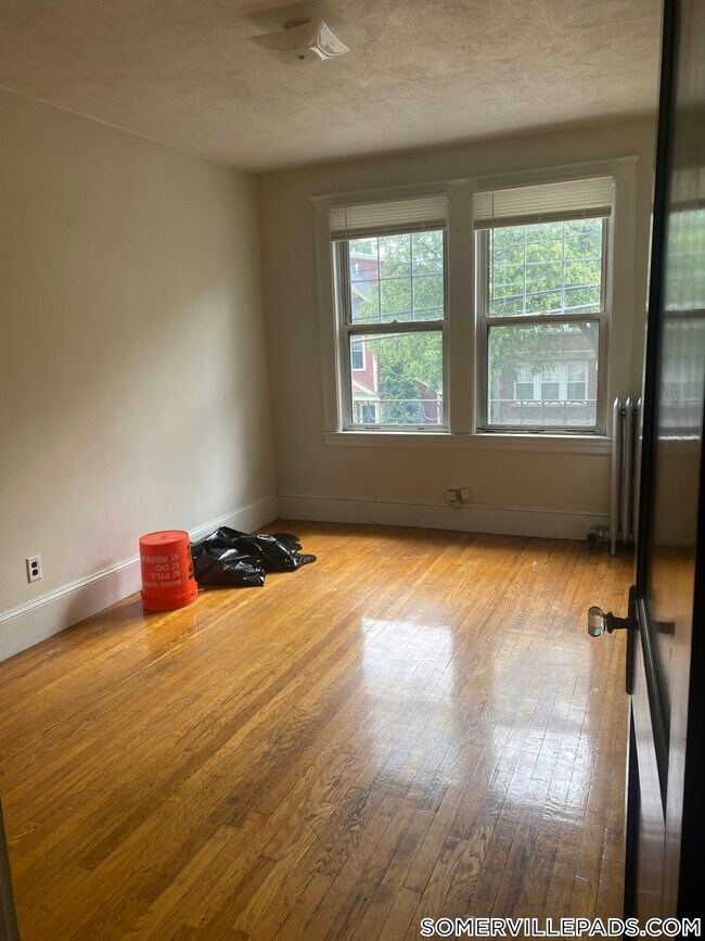 Building Photo - 157 Summer St