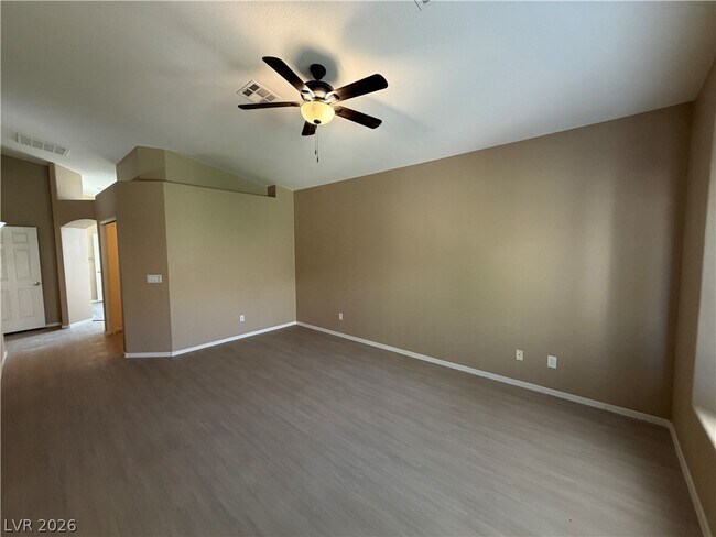 Building Photo - 1113 Heaton Ave