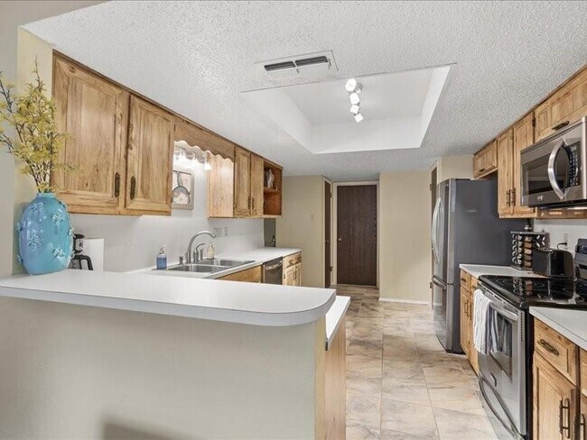 Building Photo - 1607 Coronado Hills Dr
