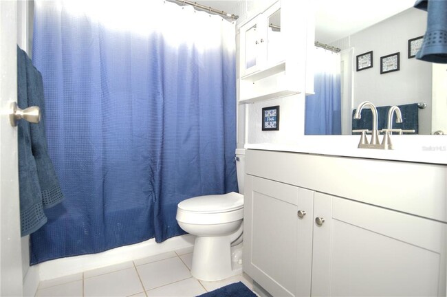 Building Photo - 12760 Indian Rocks Rd