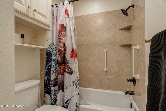 Building Photo - 5512 103rd St