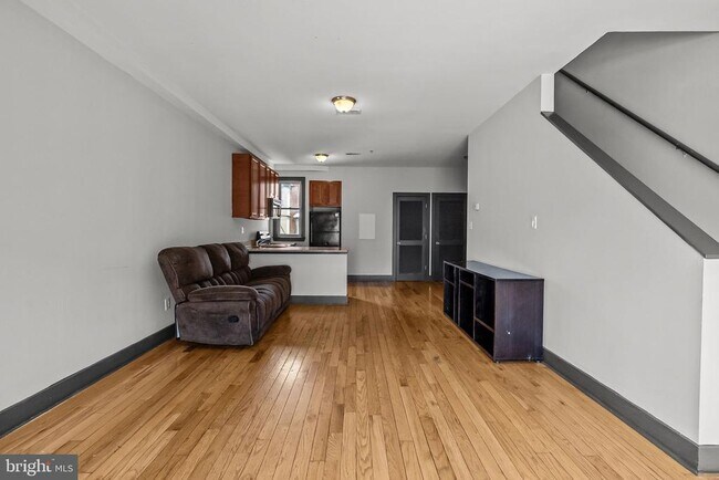 Building Photo - 1805 N 18th St