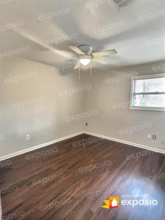 Building Photo - 1910 Center Ave