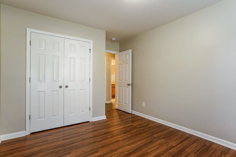 Building Photo - 305 Wood Green Dr