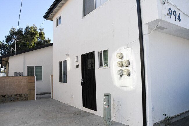 Building Photo - Valencia (994)