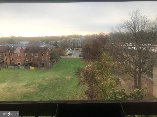 Building Photo - 2817 Jermantown Rd