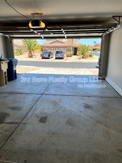 Building Photo - 724 S 223rd Ln