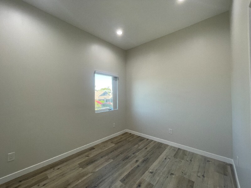 Building Photo - 140 N Carondelet St