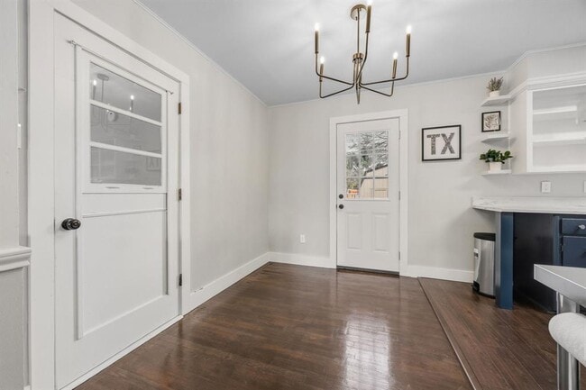 Building Photo - 1402 Kent St