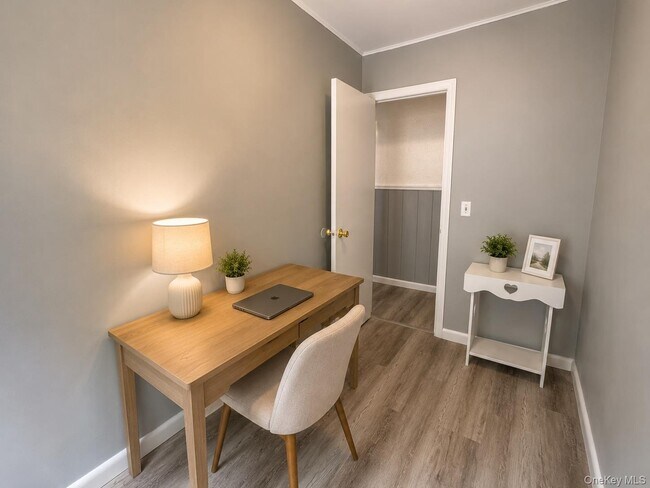 Building Photo - 30 Lakeview Terrace