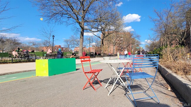 Building Photo - 82-19 Northern Blvd