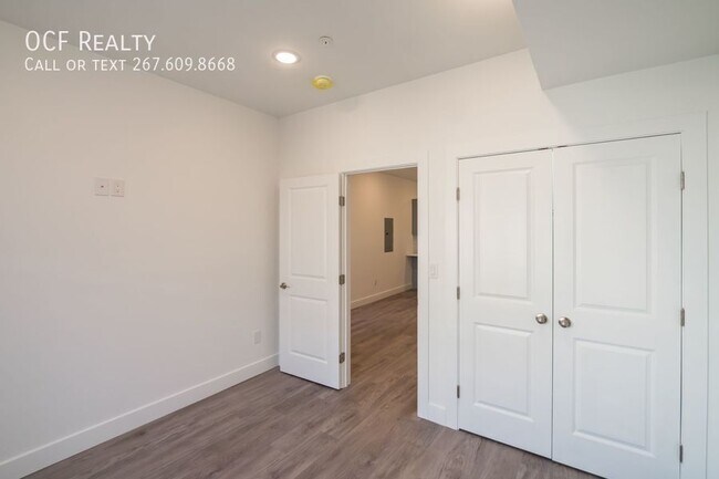 Building Photo - 1711 Snyder Ave