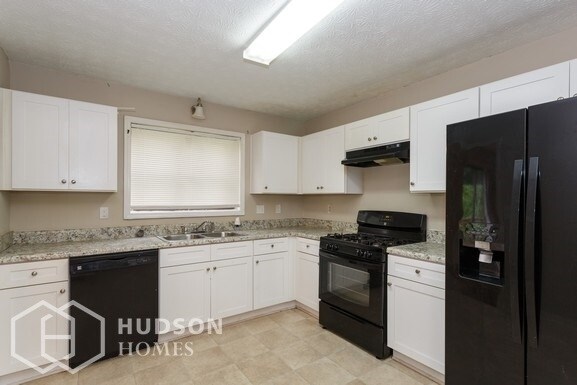 Building Photo - NOW AVAILABLE! 5926 Bretton Woods Drive d,...