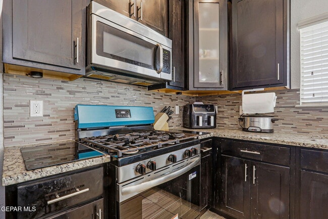 Building Photo - 12748 Tre Maximiliano Ave