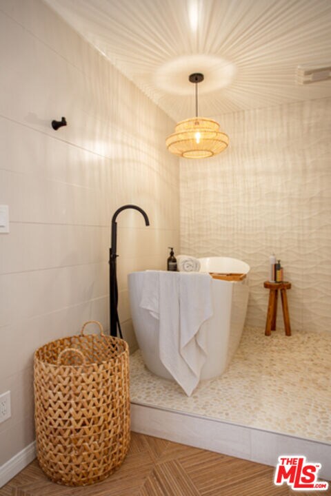 Building Photo - 8130 Redlands St