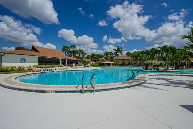 Building Photo - Fully Furnished Naples Condo with Resort-Style Living