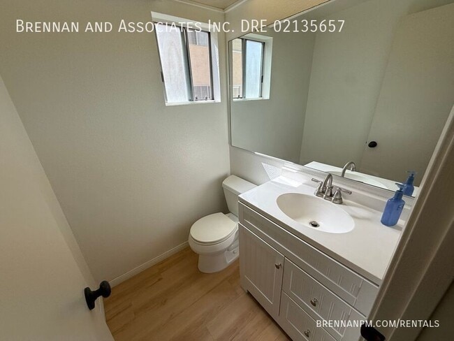 Building Photo - 7756 Nightingale Way