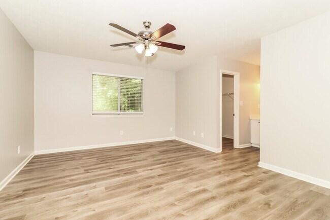 Building Photo - 476 Ridgedale Way