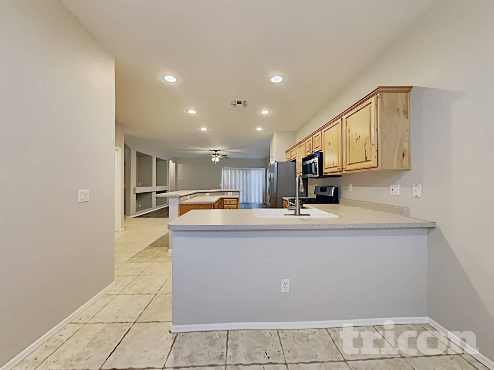 Building Photo - 117 S 125th Ave