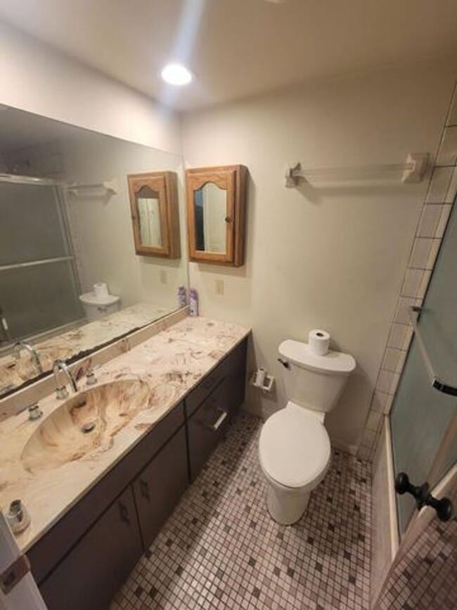 Building Photo - 6223 Allen St