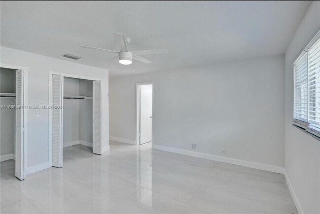 Building Photo - 11280 NW 40th St