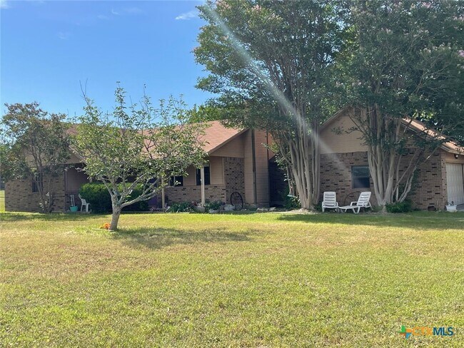 Building Photo - 455 Ridge Dr