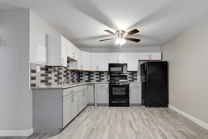 Primary Photo - Brand-New 2 Bedroom - Newly Renovated, Rea...