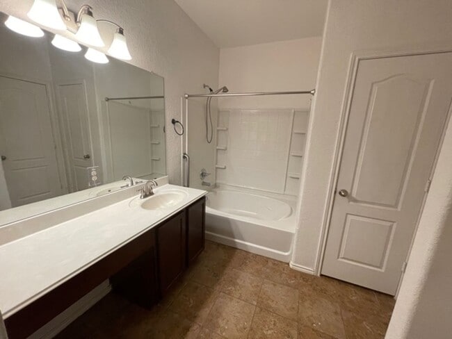 Building Photo - 434 Tequila Ranch