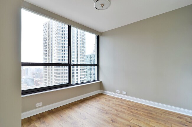 Building Photo - 405 N Wabash Ave