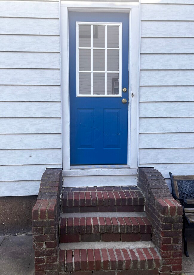 Building Photo - 229 Willets Ave