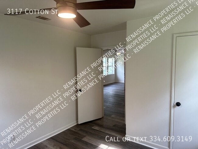 Building Photo - 3117 Cotton St