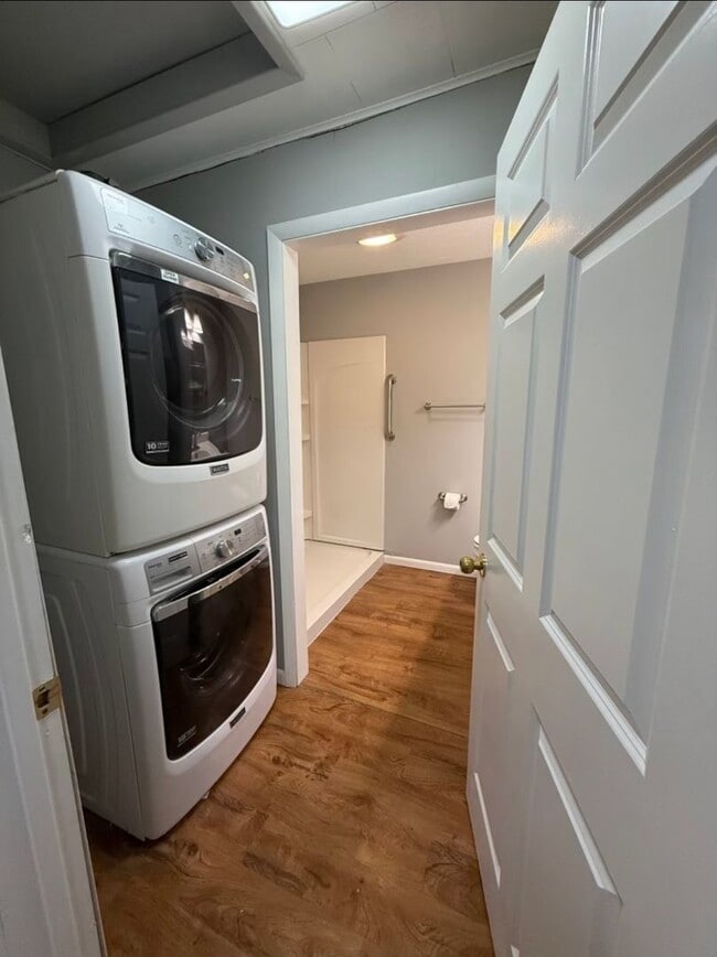 Building Photo - Downtown Maroa! 3 bed, 1.5 bath