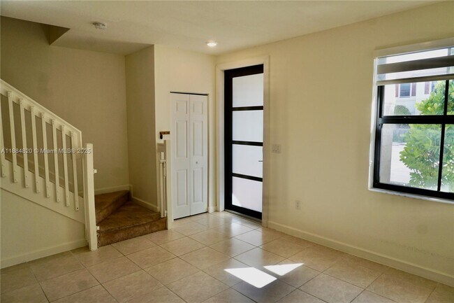 Building Photo - 10606 West 33rd Ct