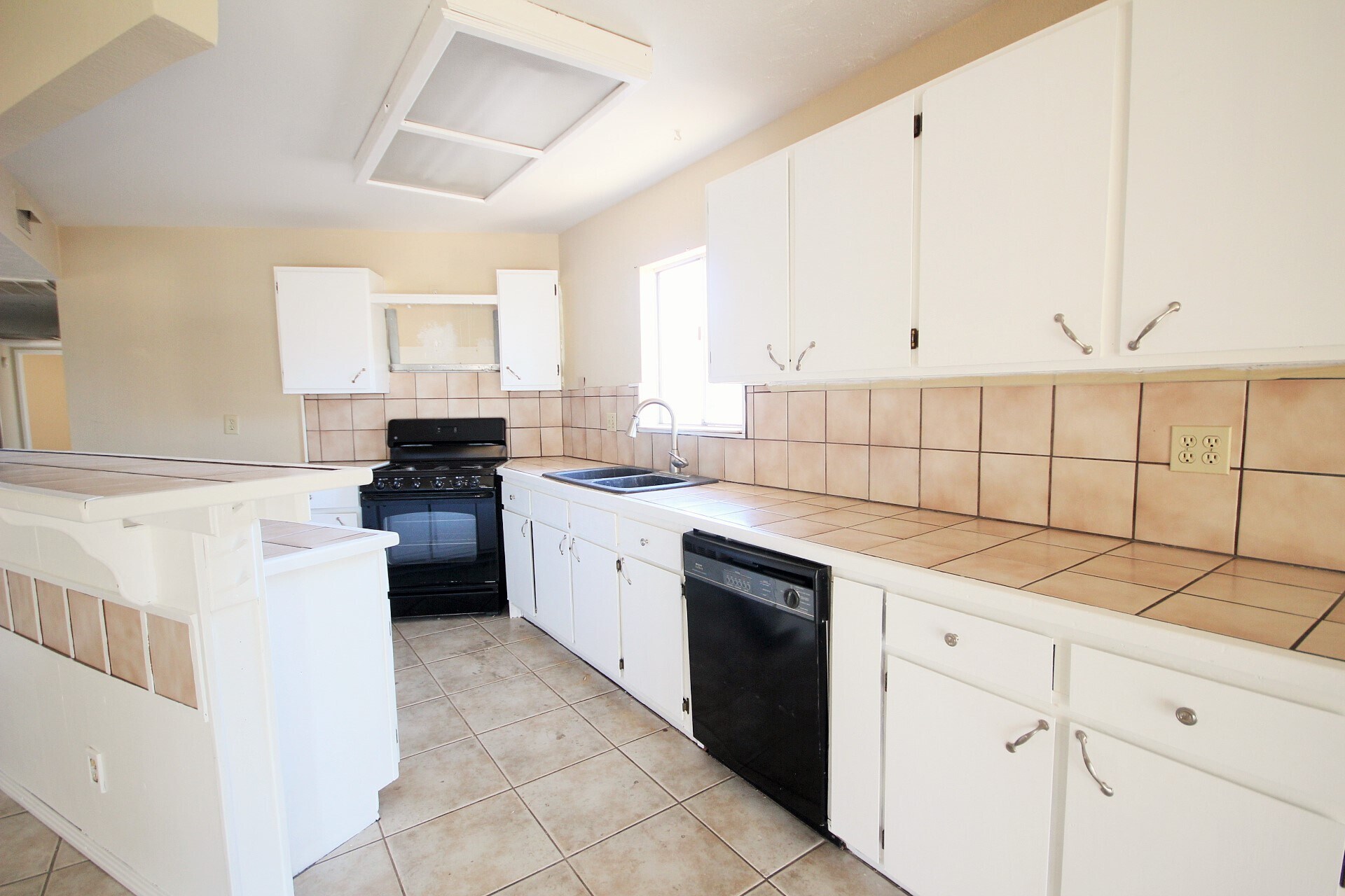 Building Photo - 5055 Arvada Way