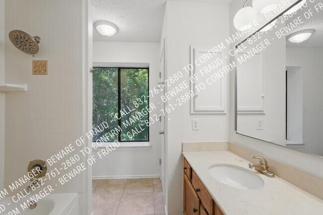 Building Photo - 521 Bent Creek Dr