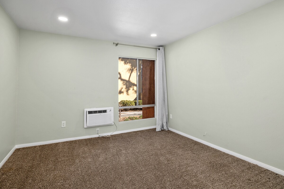 Building Photo - 7757 Margerum Ave