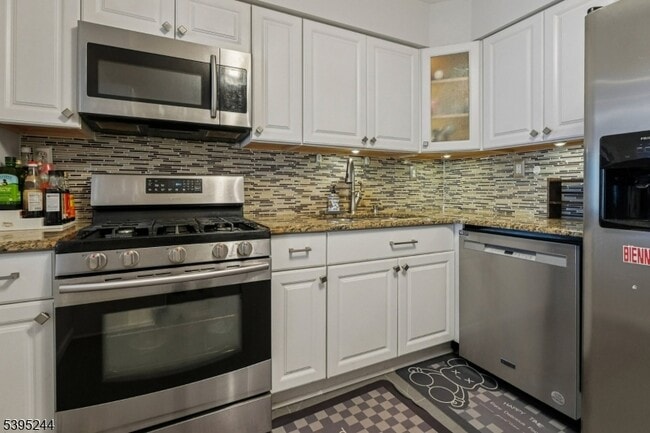 Building Photo - 10 De Palma Ct