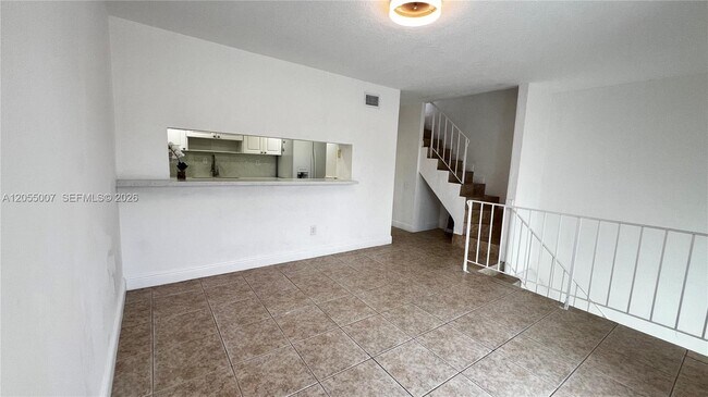 Building Photo - 984 W 40th St