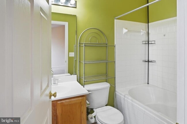 Building Photo - 7858 Seafarer Way