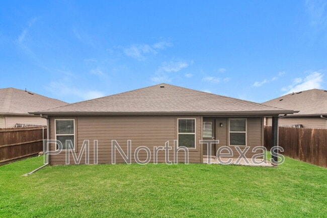 Building Photo - 6415 Graceland Dr